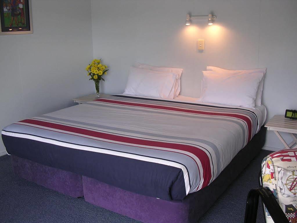 Acacia Lodge Motel Mangonui Buitenkant foto